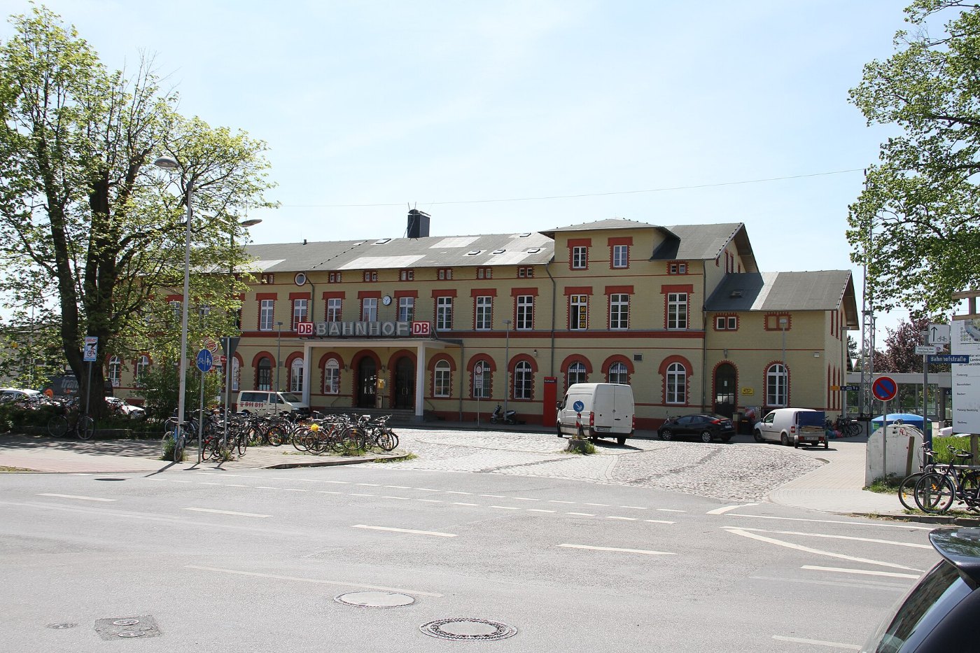 Bahnhof Greifswald Front 03