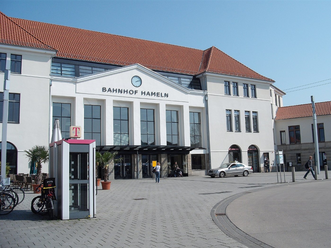 Hameln Bahn Hof panoramio