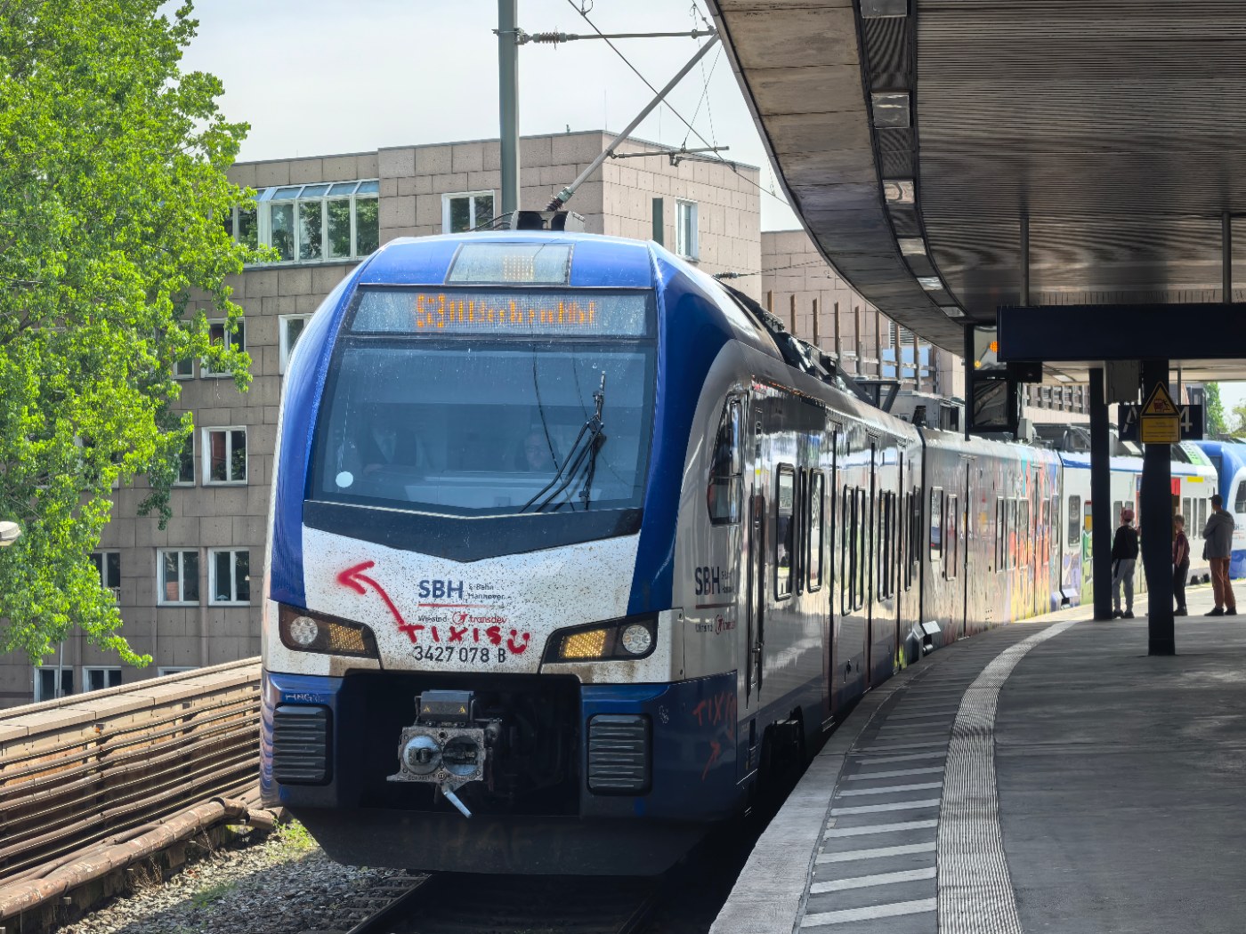 Bahnsteige im Hauptbahnhof Hannover