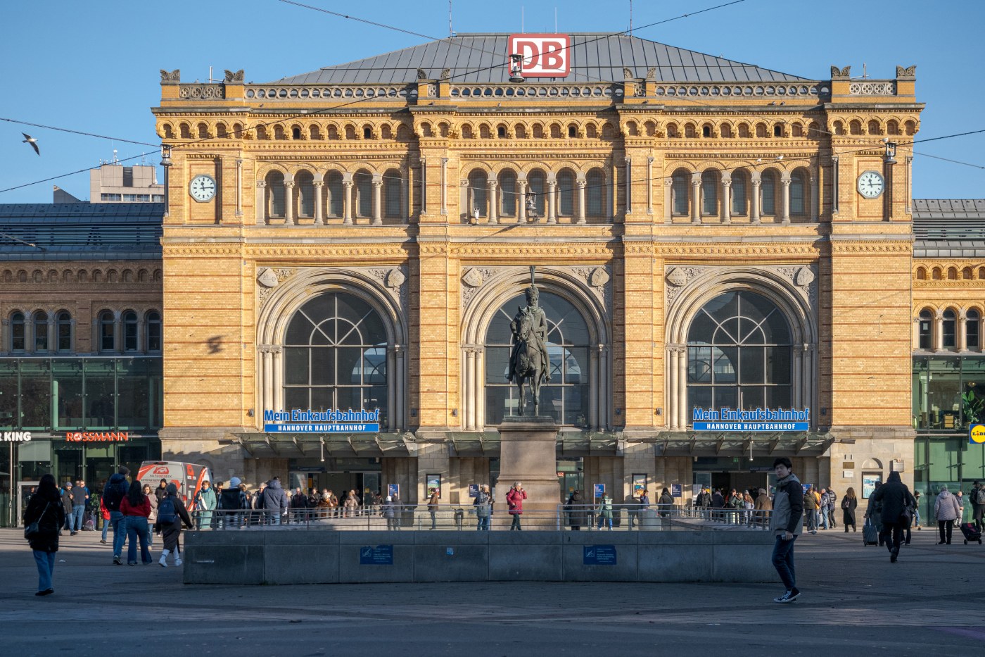 Ladenpassage im Hauptbahnhof Hannover