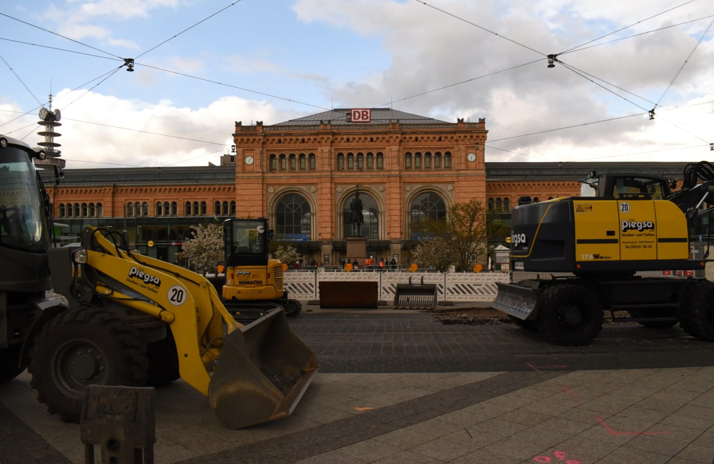 Ernst-August-Platz vor dem Hauptbahnhof Hannover