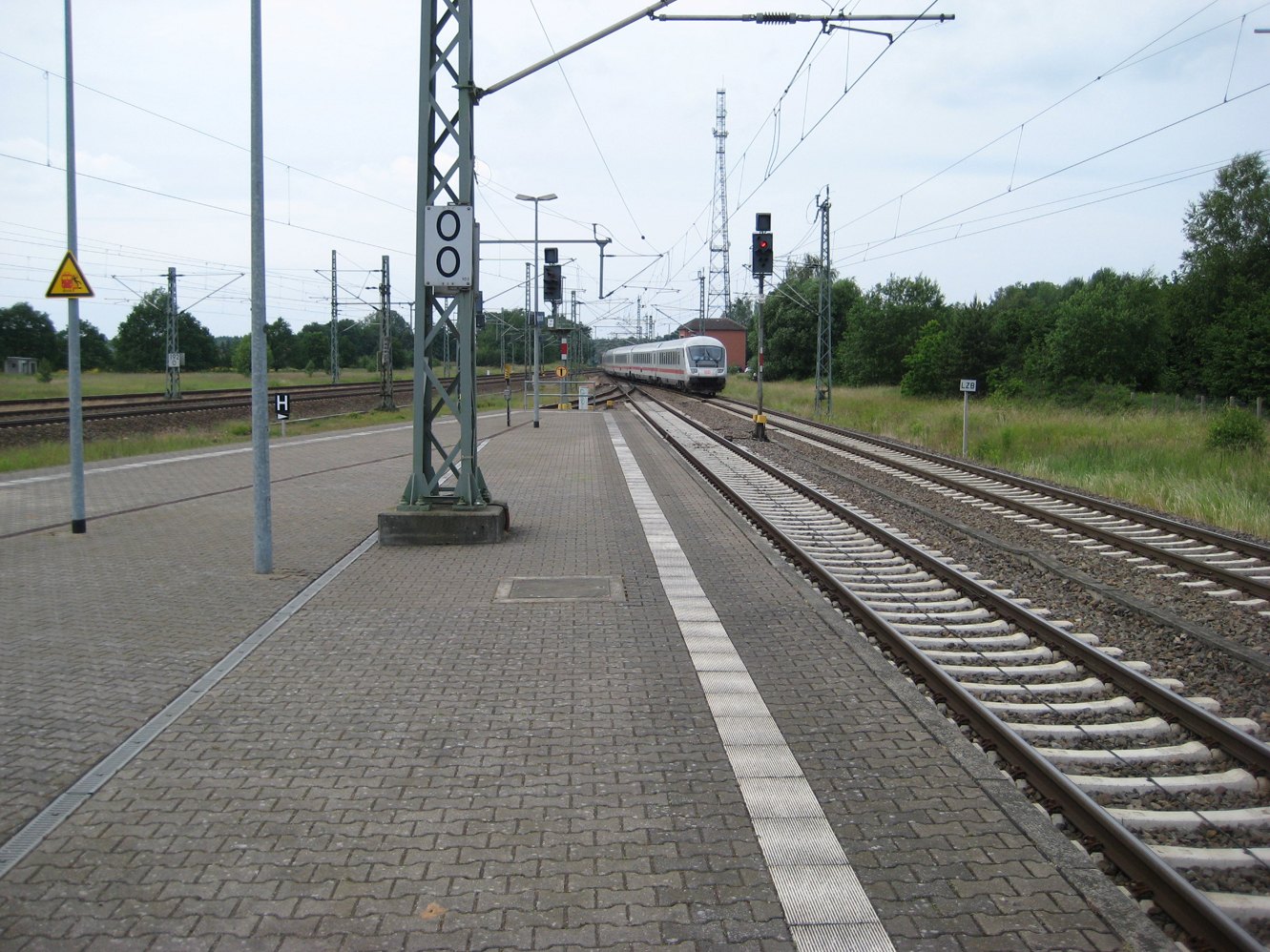 Hagenow Beginn d Strecke n Schwerin rechts