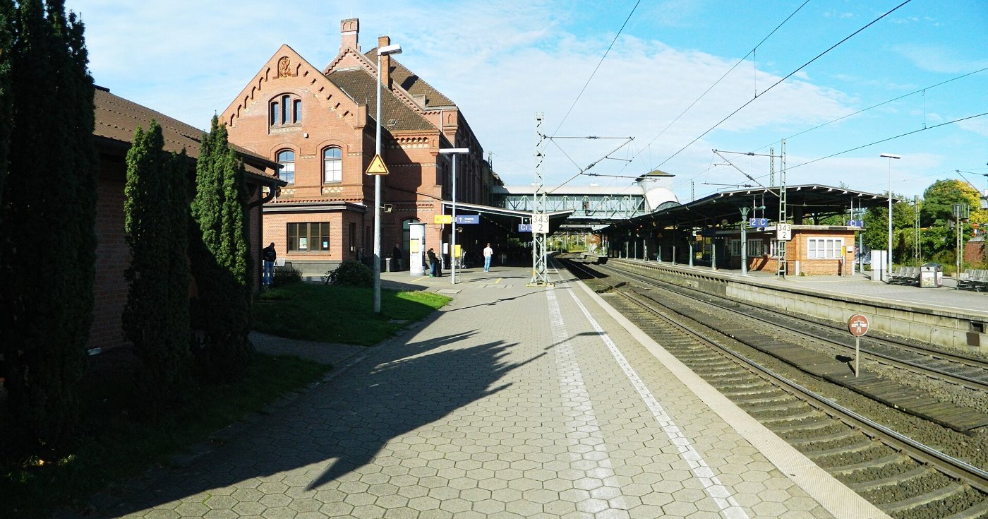Bahnhof HH Harburg panoramio