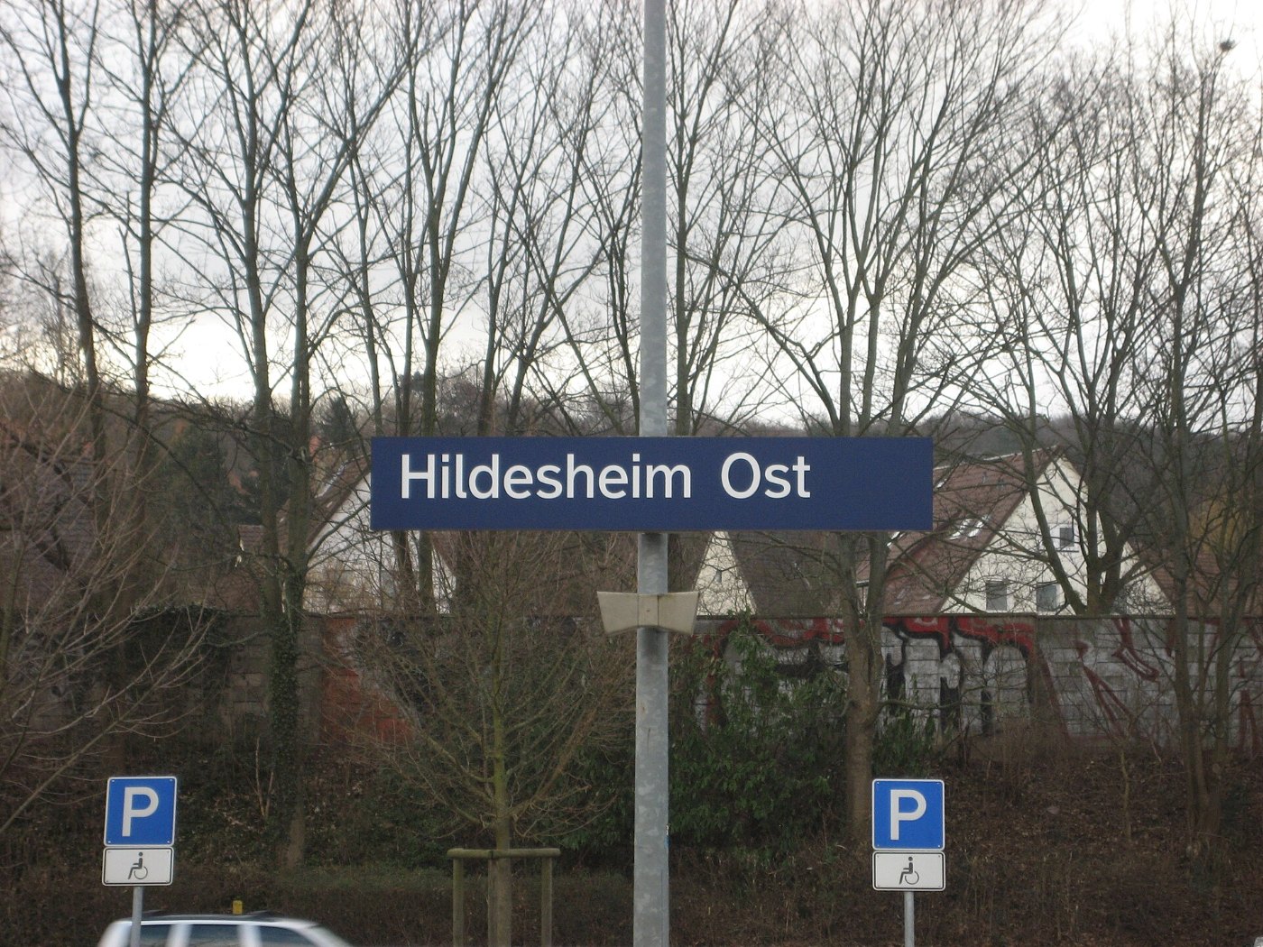 Bahnhof Hildesheim Ost • Bahnhofsschild