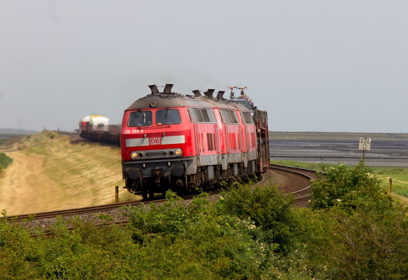 Autozug nach Sylt auf dem Hindenburgdamm