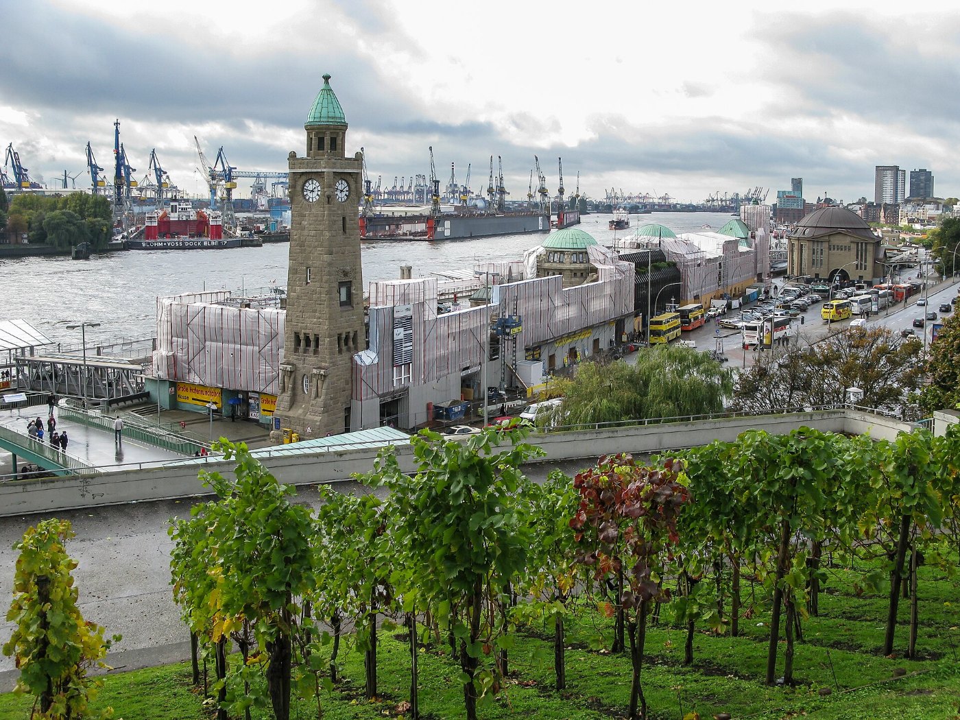 Hamburg, Landungsbrücken 2010 6
