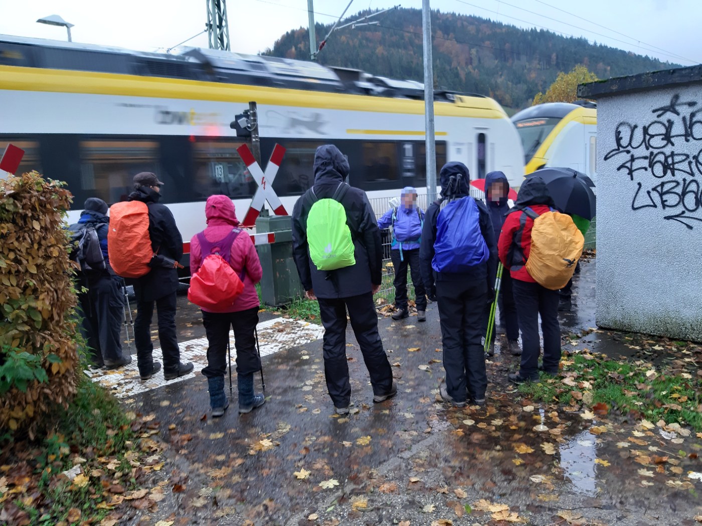 Bahnübergang der Höllentalbahn bei Himmelreich
