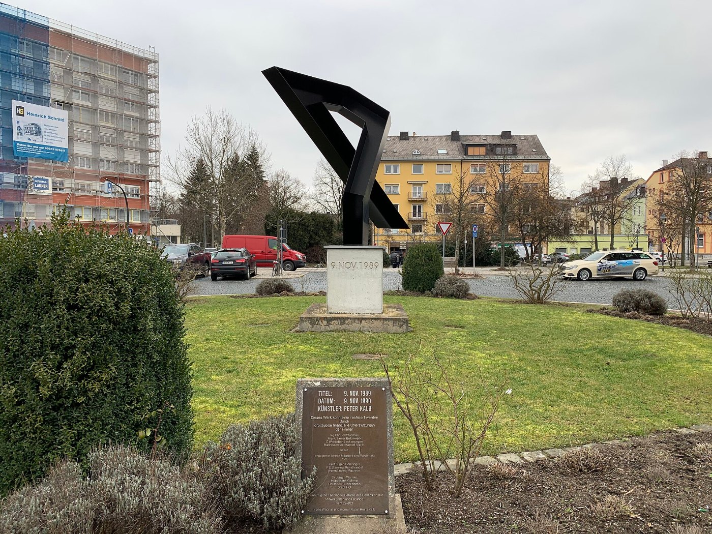 Hof Hauptbahnhof Skulptur Peter Kalb