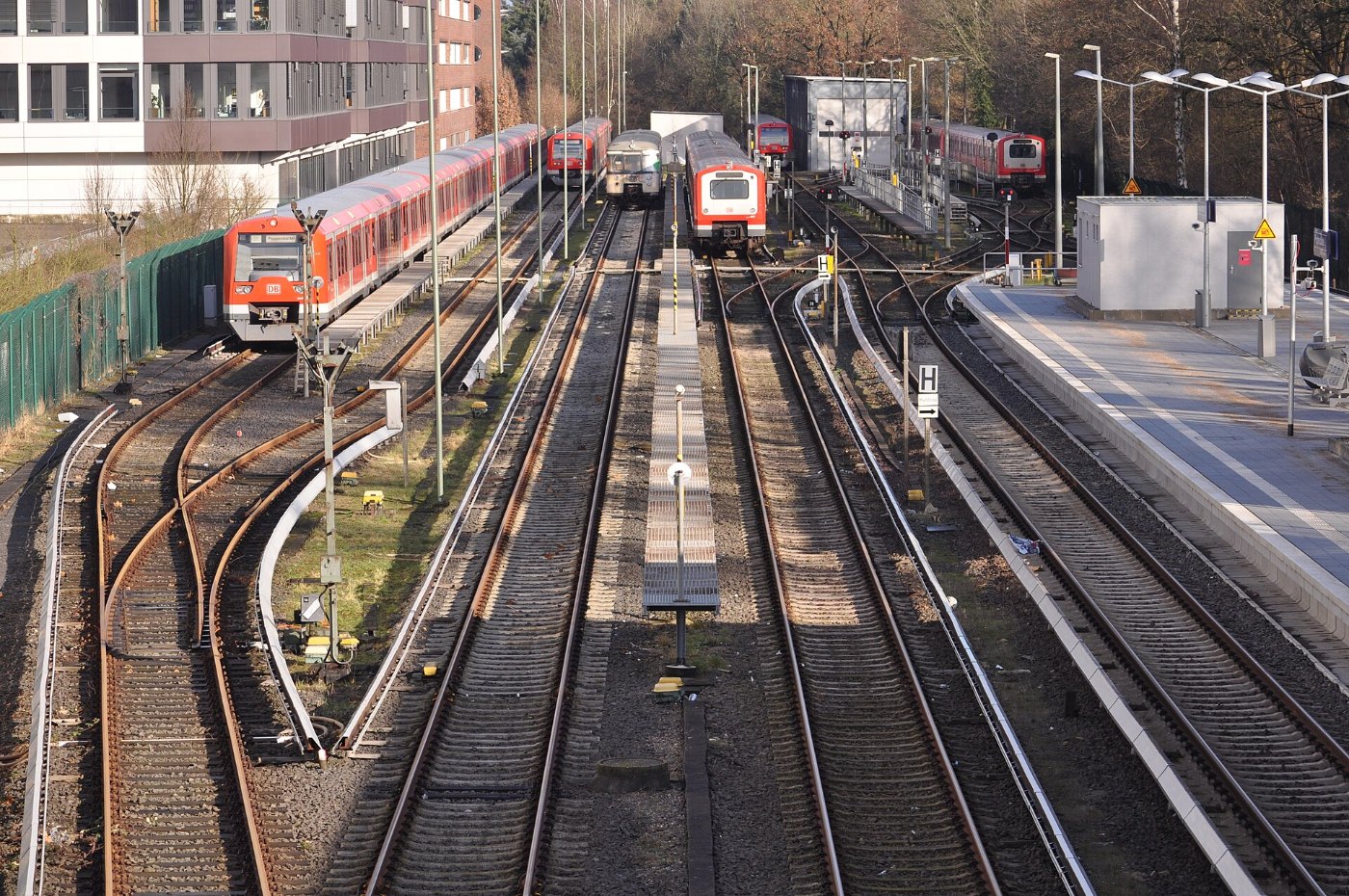 S Bahn Station Hamburg Poppenbüttel.Abstellgleise.ajb