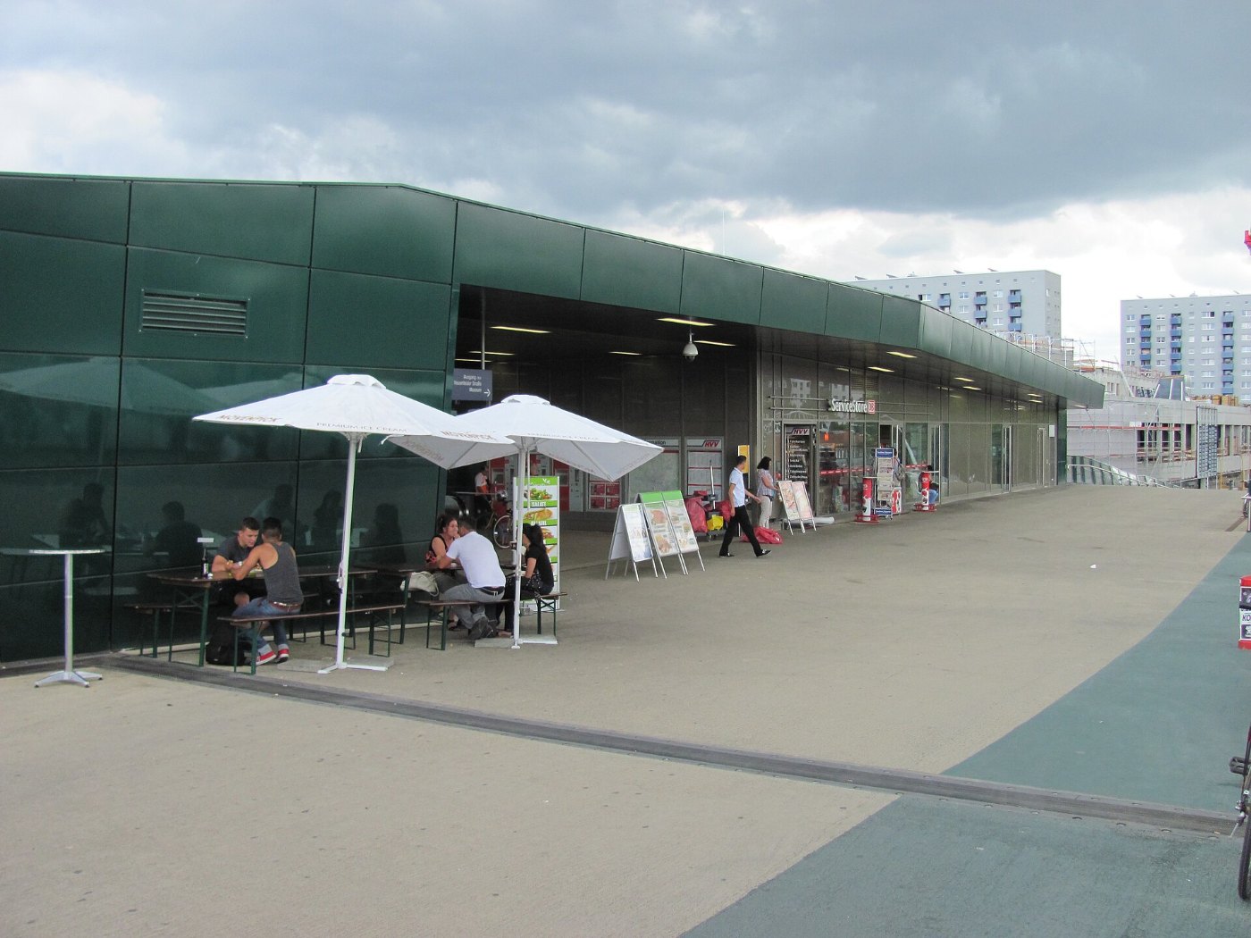 S Bahnhof Wilhelmsburg Eingang.nnw