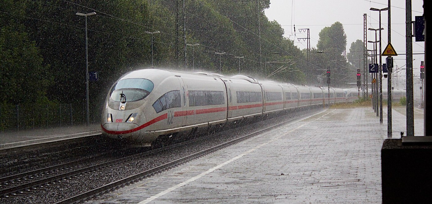 ICE 3 der Baureihe 403