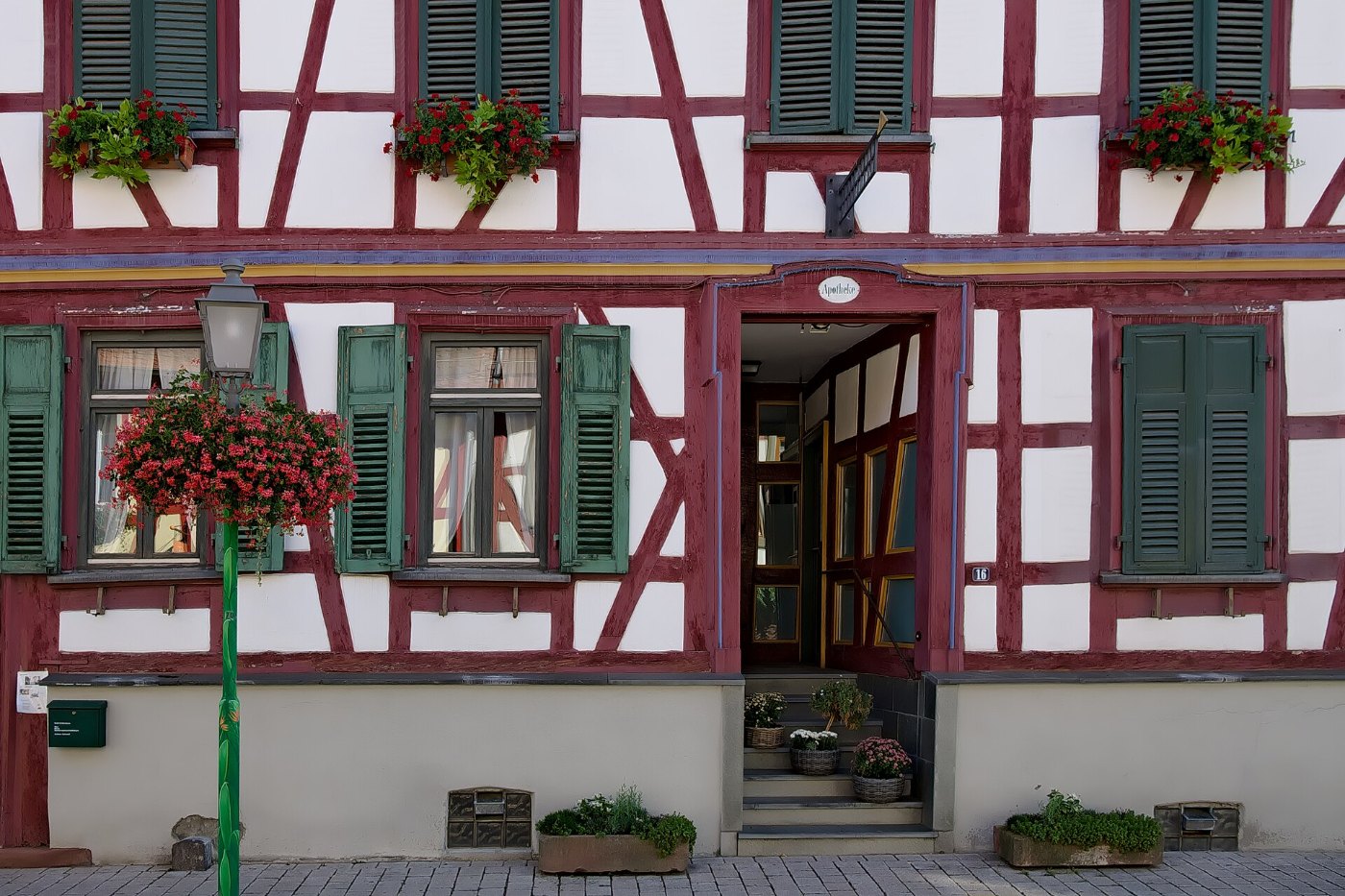 Lindenapotheke Idstein JR T20 2113 2018 07 31