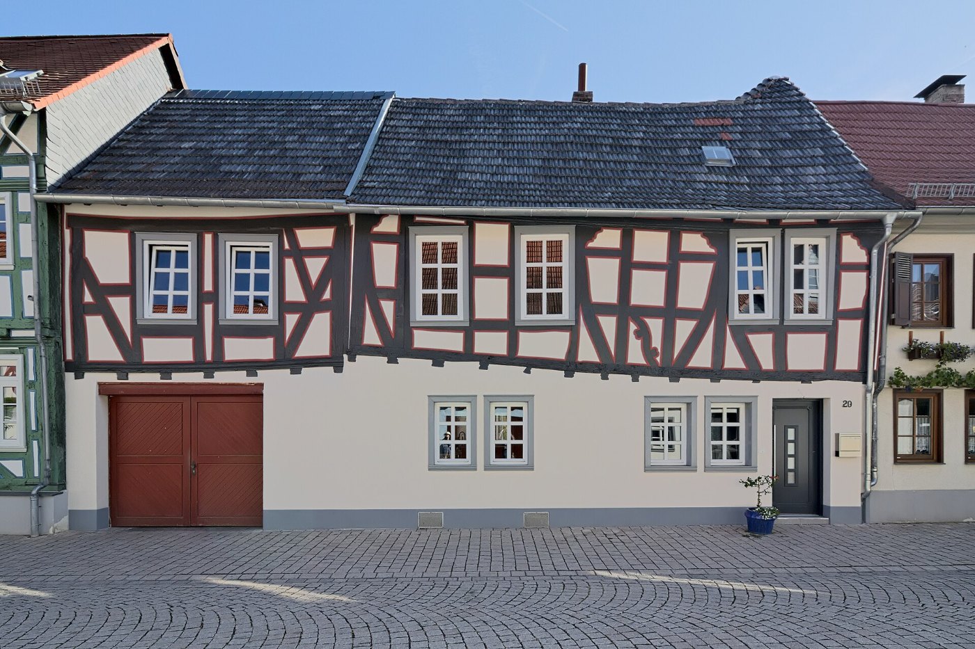 Weiherwiese 20 Idstein JR E 2657 2018 08 19
