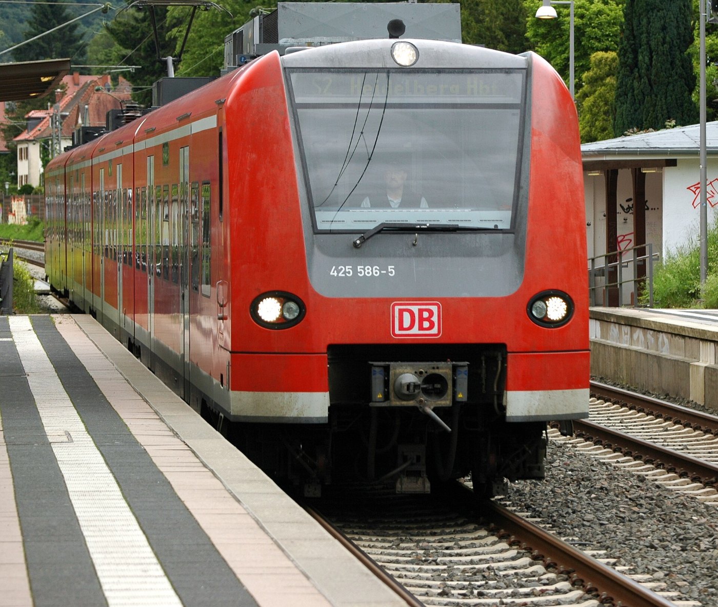 Bahnhof Heidelberg Schlierbach Ziegelhausen DB Baureihe 425 865 2016 06