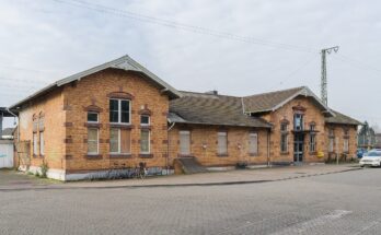 Krefeld, Uerdingen, Bahnhof, 2018 02 CN 01