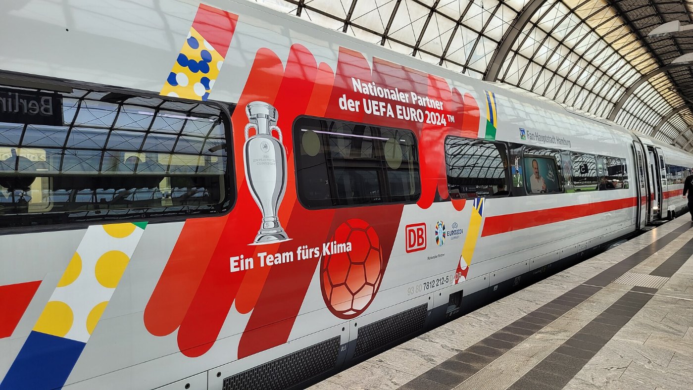 Sonderlackierung ICE4 EM2024