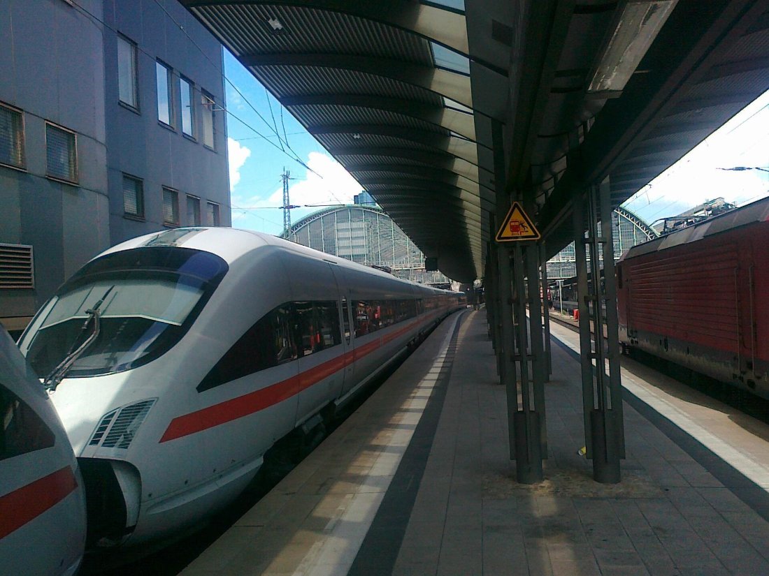 DBAG Baureihe 415 in Frankfurth (Main) Hbf 2010 09 04 (2)