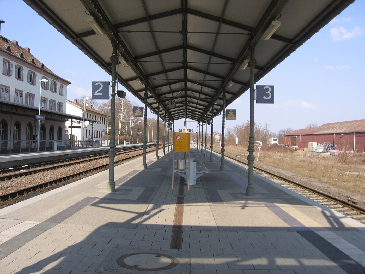 Gleis 2 und 3 im Bahnhof Winden