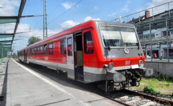 Wormser Hauptbahnhof auf Bahnsteig zu Gleis 11 Richtung Mainz (RB 928 64
