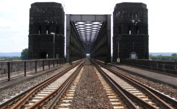 Eisenbahnbruecke Urmitz1