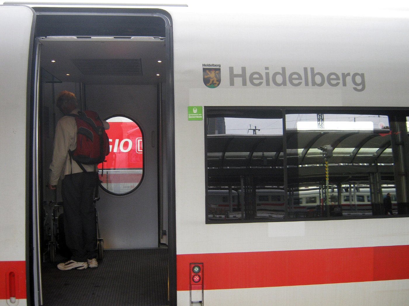 Frankfurter Hauptbahnhof 2013 ICE 1