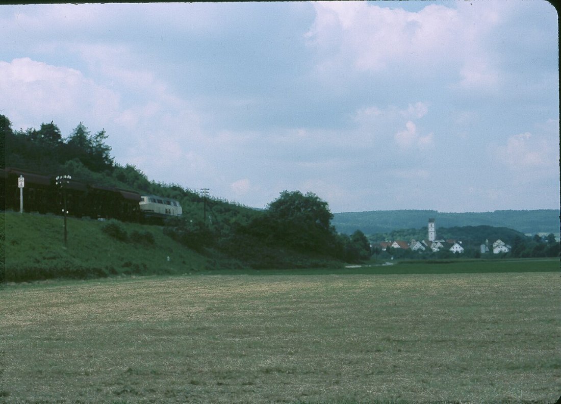 Zwiefaltendorf Lok Baureihe 215 Güterzug LABW Staatsarchiv Ludwigsburg P