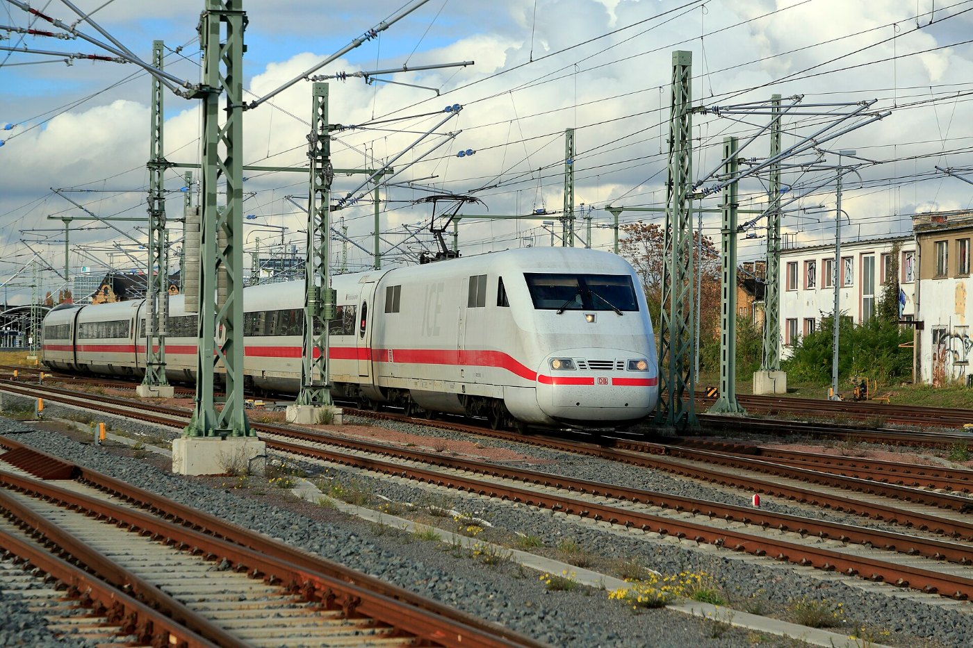 J40 584 Bf Halle (S) Hbf, 401 514
