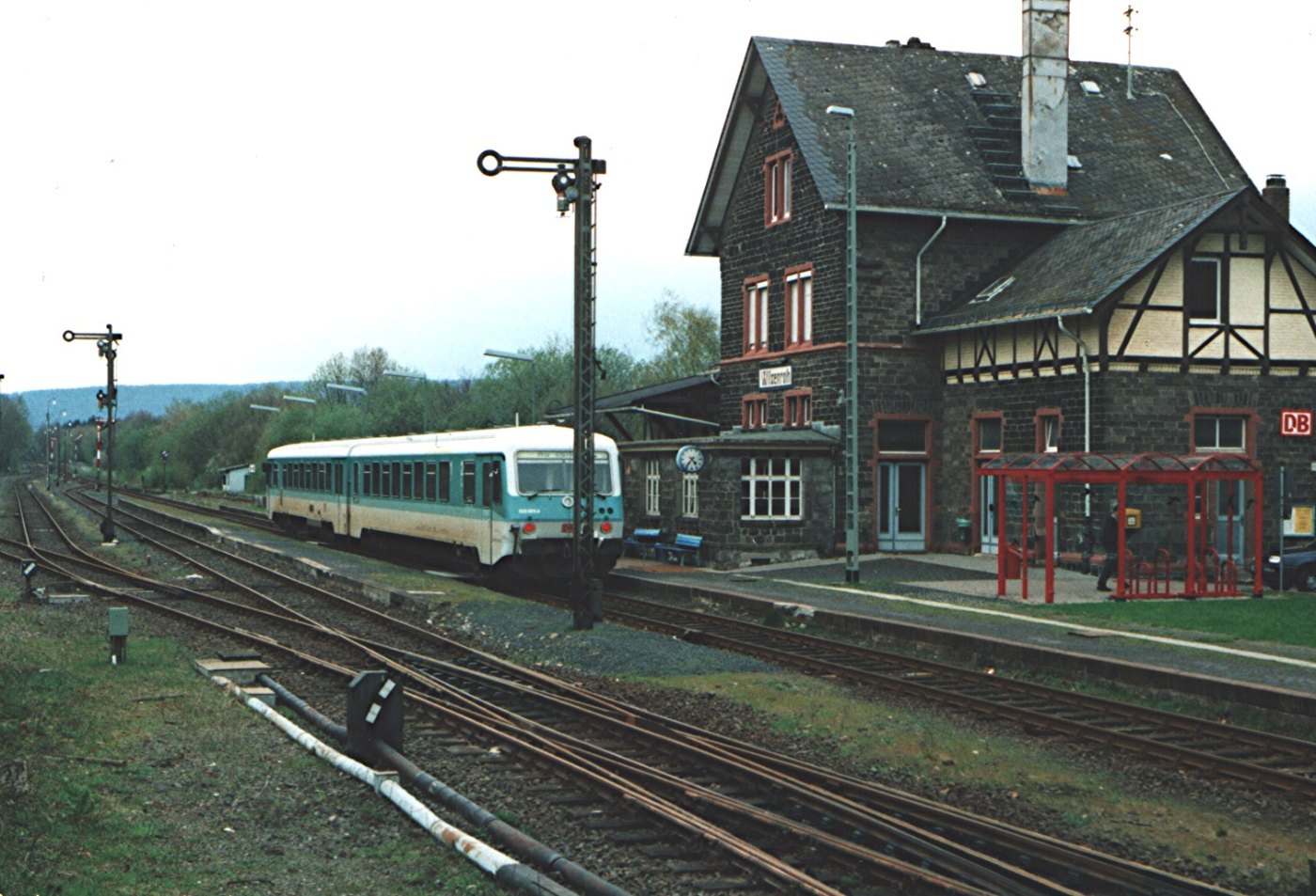 Dornburg Wilsenroth Triebwagen BR 628 Bahnhof Wilsenroth Johannes Uhl