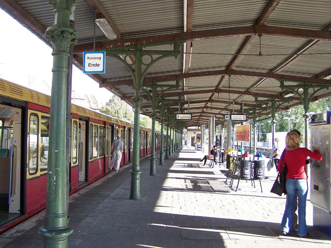 Bahnhof Berlin Baumschulenweg Bahnsteig A September