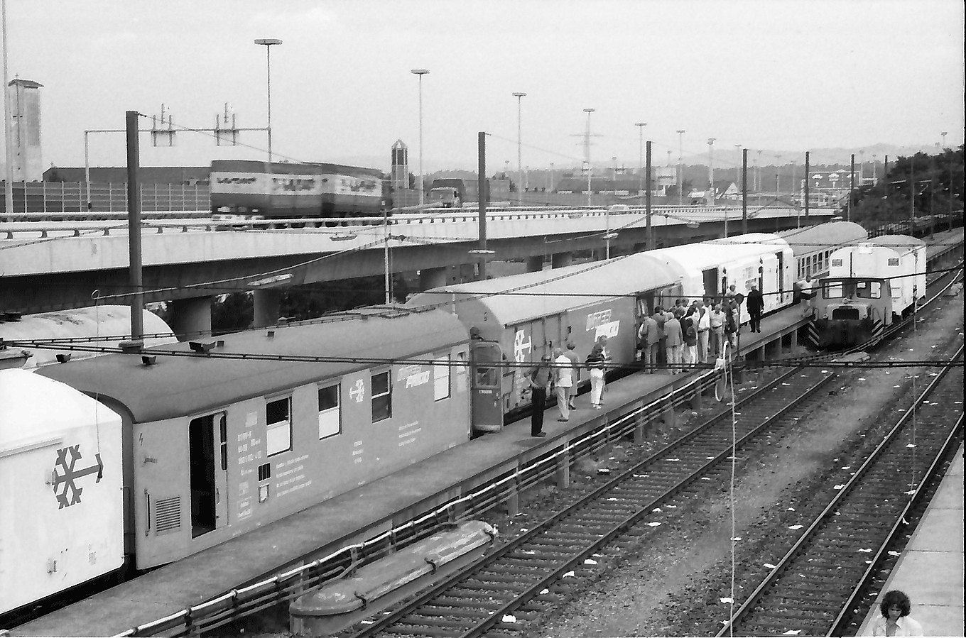 Weil Verschiebebahnhof; Beeisungsgleise mit Wagen LABW Staatsarchiv Frei