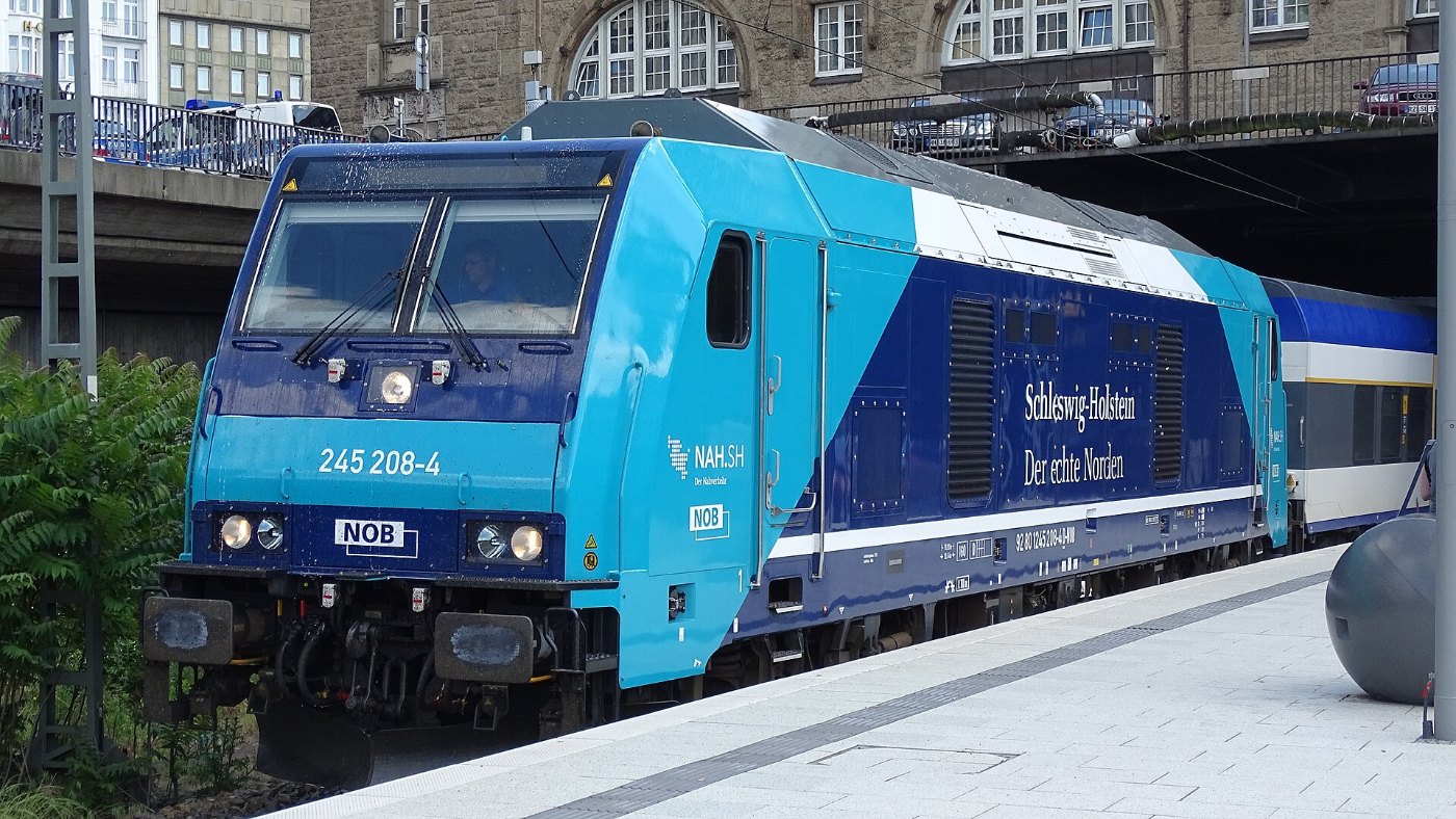 245 208 4 HamburgHbf