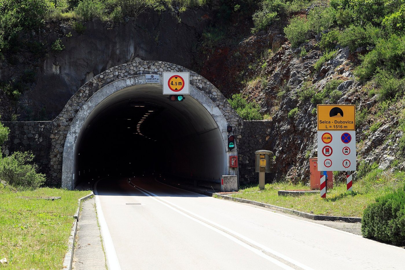 J35 912 Tunnel Selca–Dubovica, Nordportal