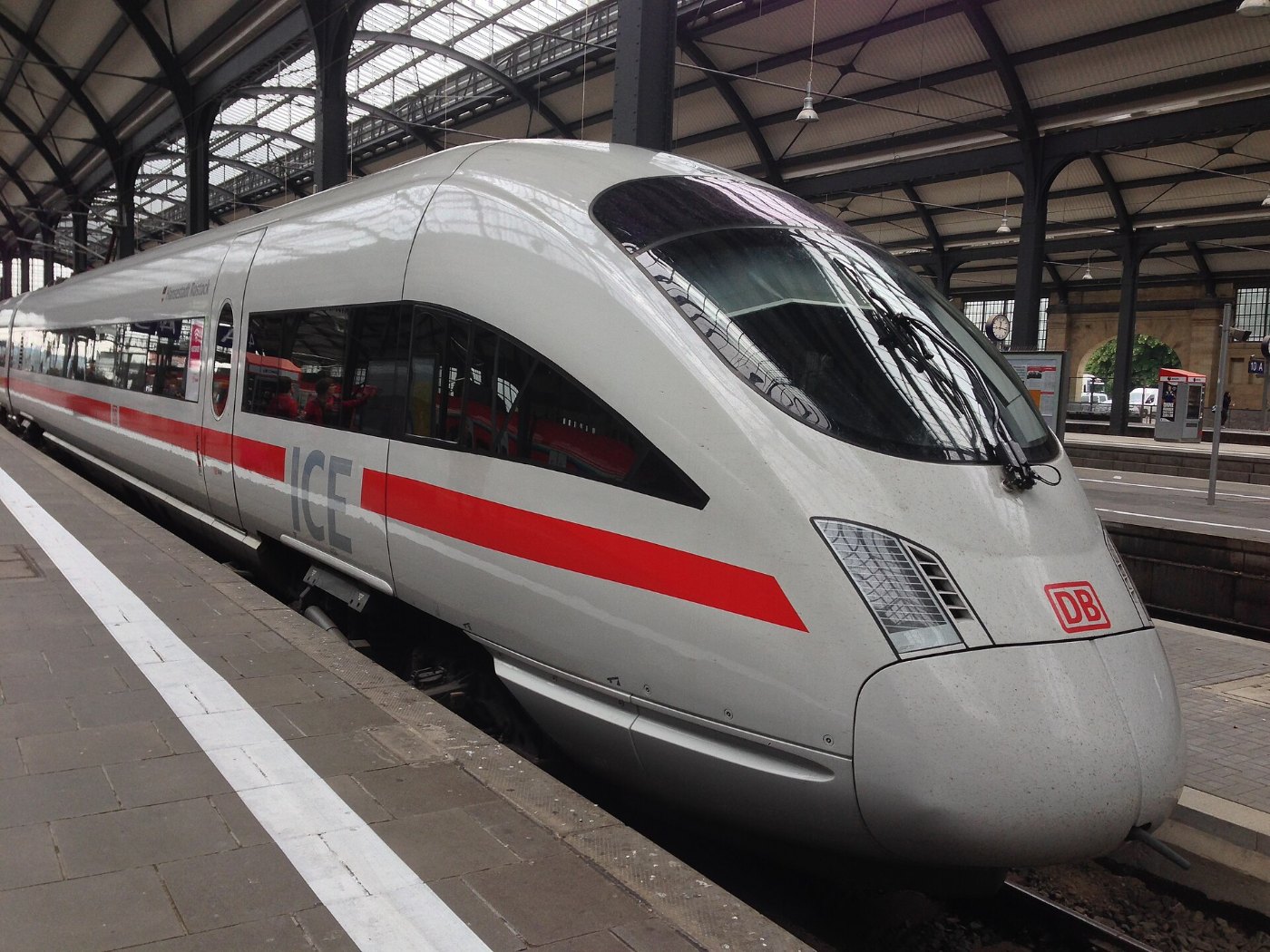 Wiesbaden Hbf ICE T Hansestadt Rostock
