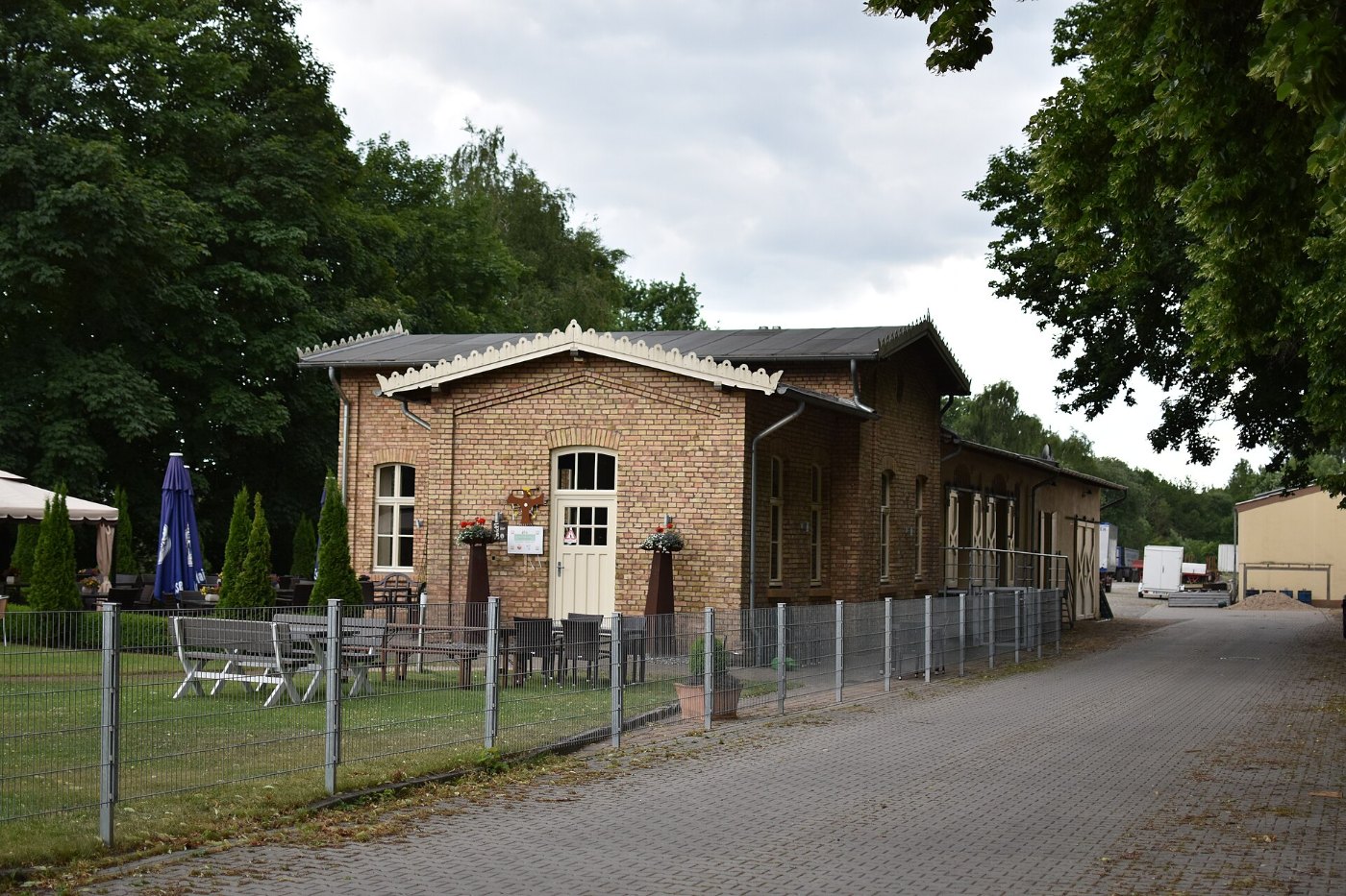 Cafe zum alten Bahnhof Lippramsdorf 2015 06 16 DSC 2158 02