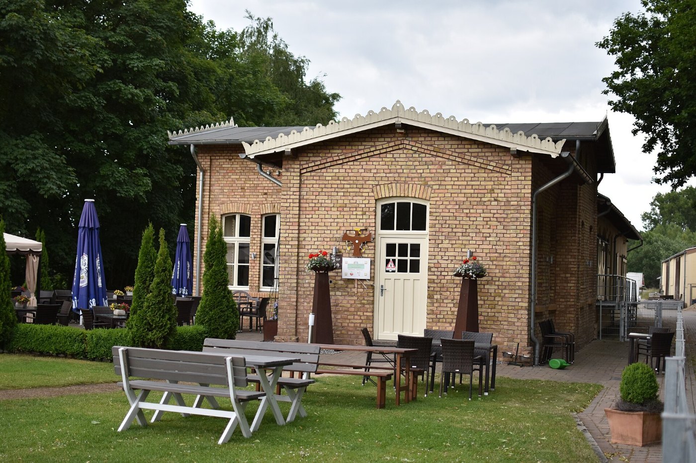 Cafe zum alten Bahnhof Lippramsdorf 2015 06 16 DSC 2158 01