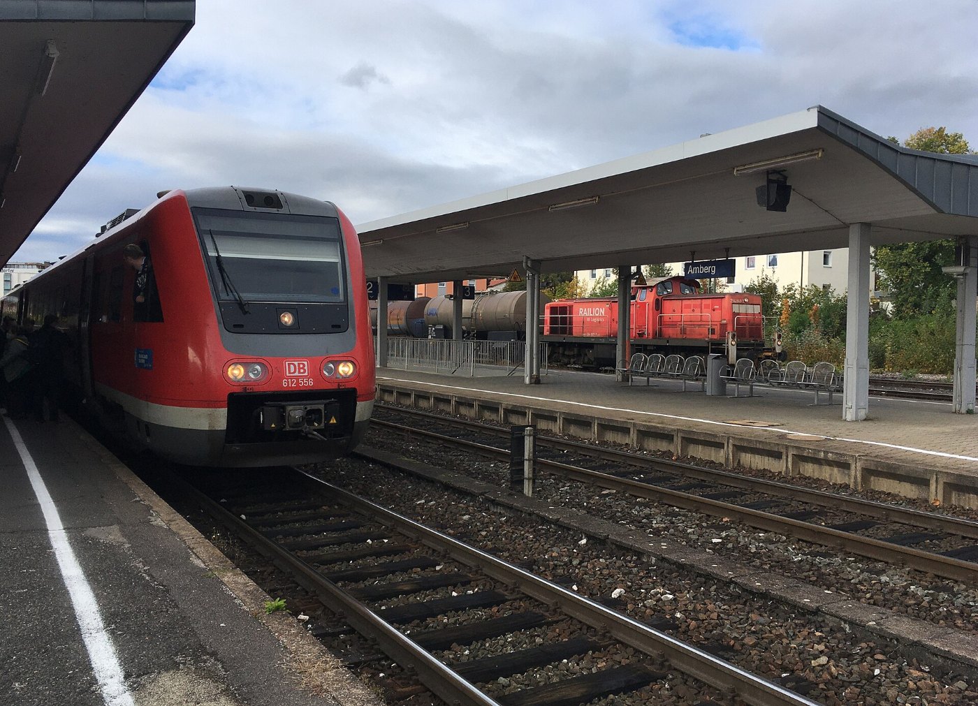 612 und 294 im Bahnhof Amberg