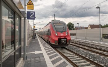 Zapfendorf Bahnsteig DBAG Class 442 270 RM