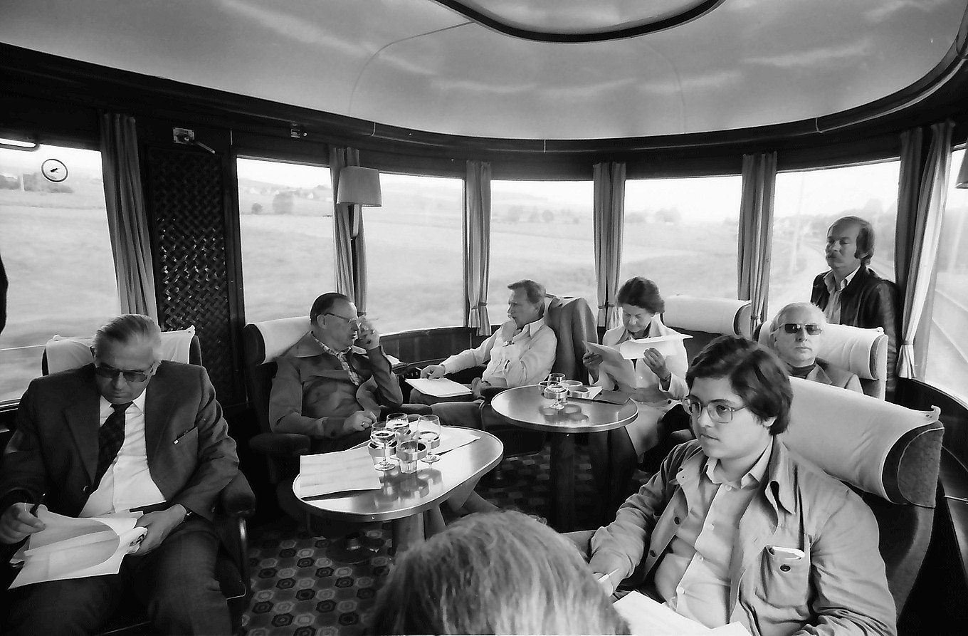 Offenburg im Henschel Wegmann Aussichtswagen über die Schwarzwaldbahn LA