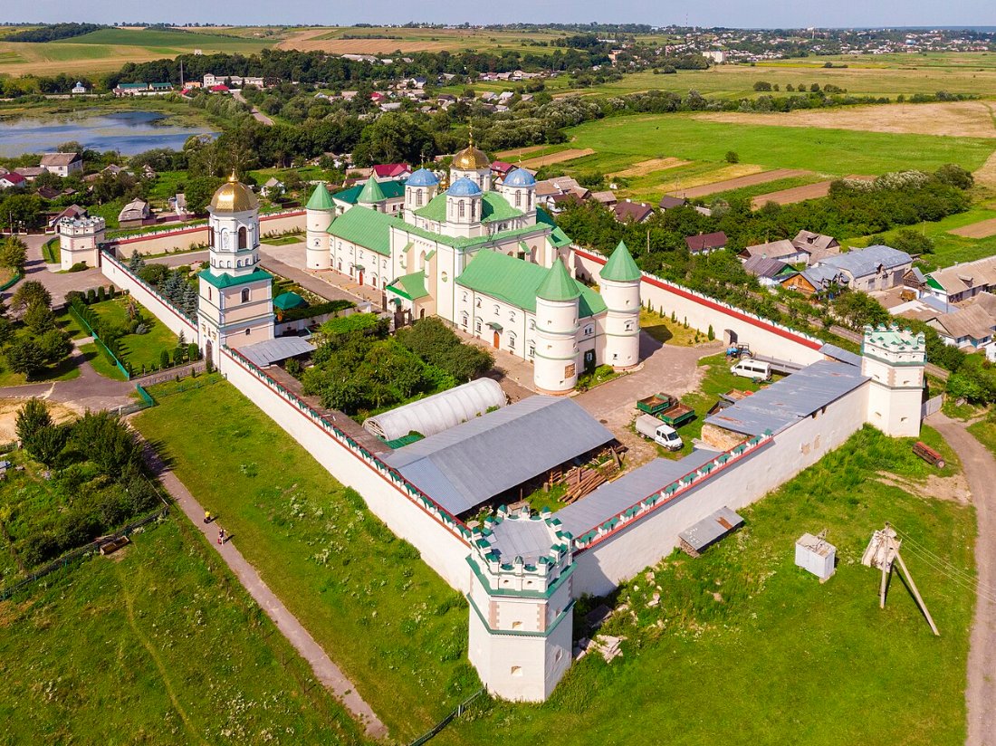 56 242 0070 Mezhyrich Monastery RB 24