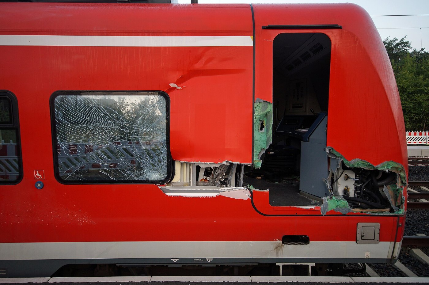 Guntersblumer Bahnhof auf Behelfsbahnsteig zu Gleis 3 Richtung West (ver