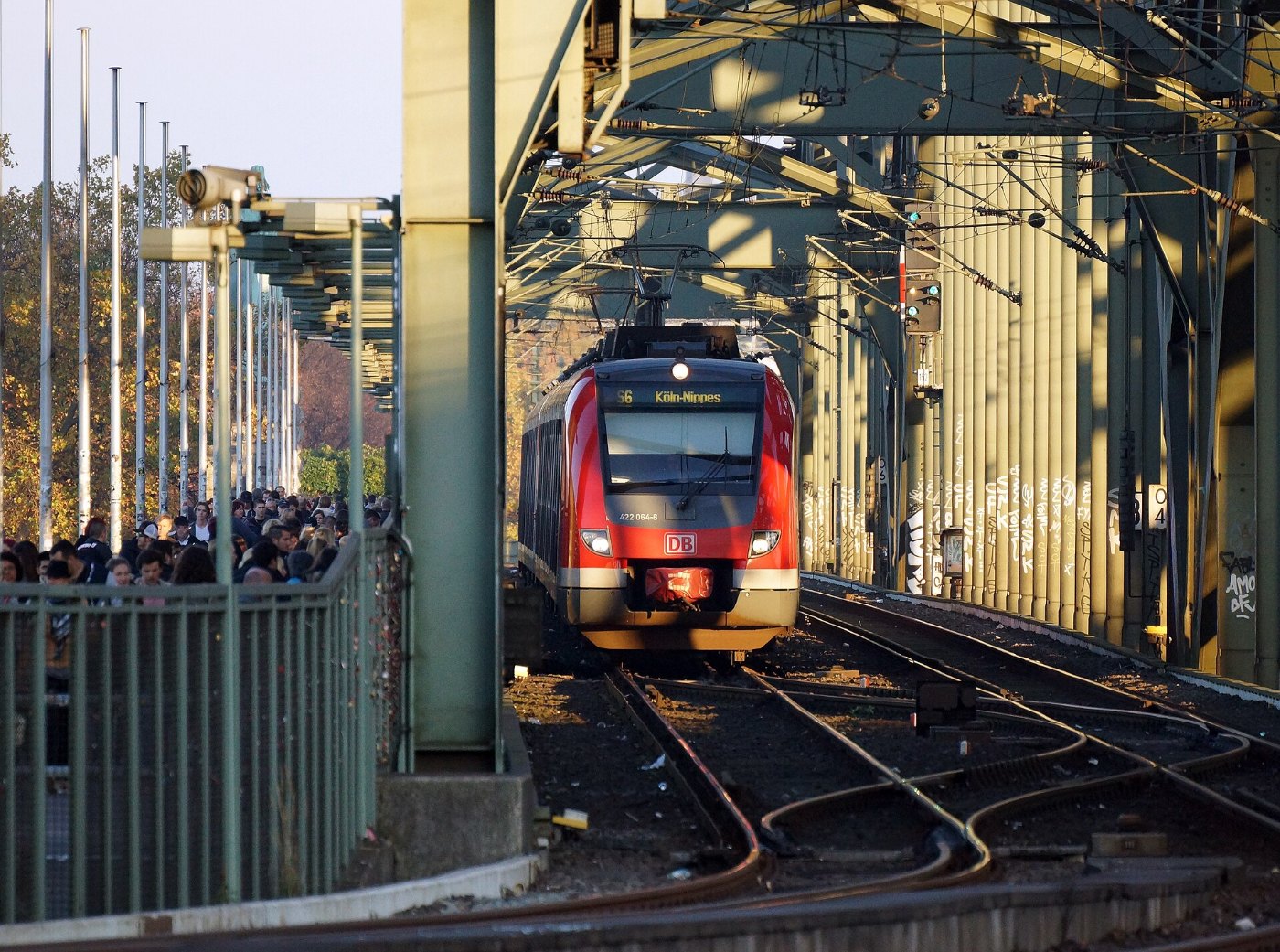 422 064 6 Köln Hohenzollernbrücke 2015 11 01