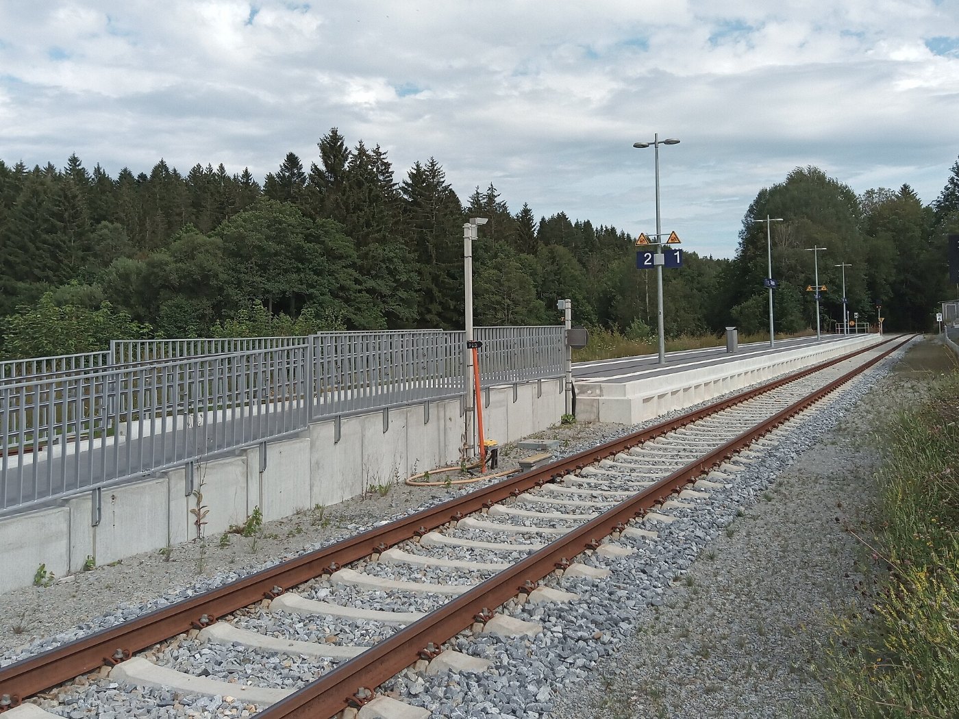 Bahnhof Spiegelau Bahnsteig ohne Zug