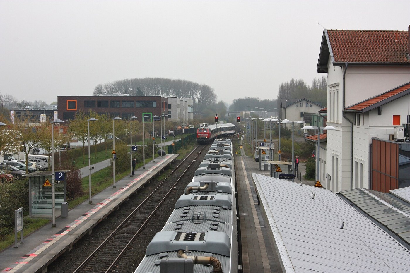 DB Baureihe 218 fährt ein am Bahnhof Kleve (2026)