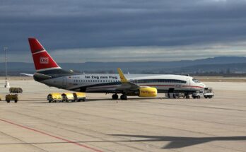 Deutsche bahn werbung ice flugzeug tuifly stuttgart januar 2014 advertis
