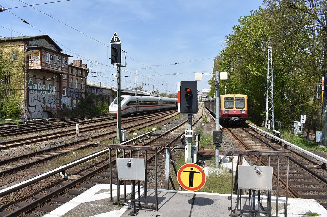 Berlin S Bahn Bhf Greifswalder Straße (S08 0829)