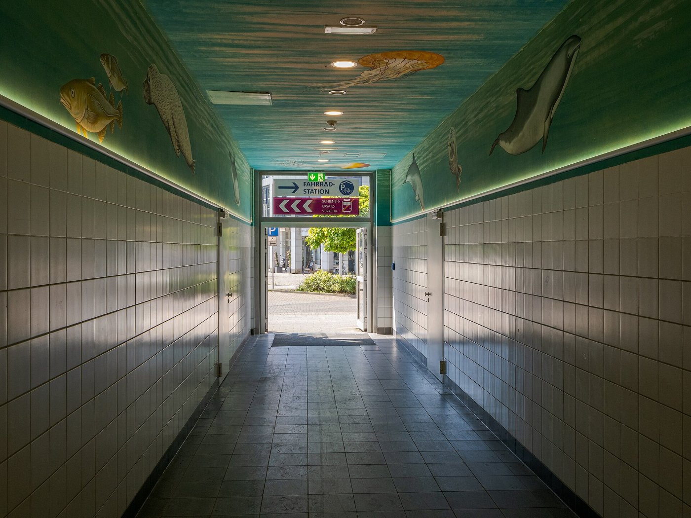 Bahnhof Wilhelmshaven direkter Ausgang (2024)
