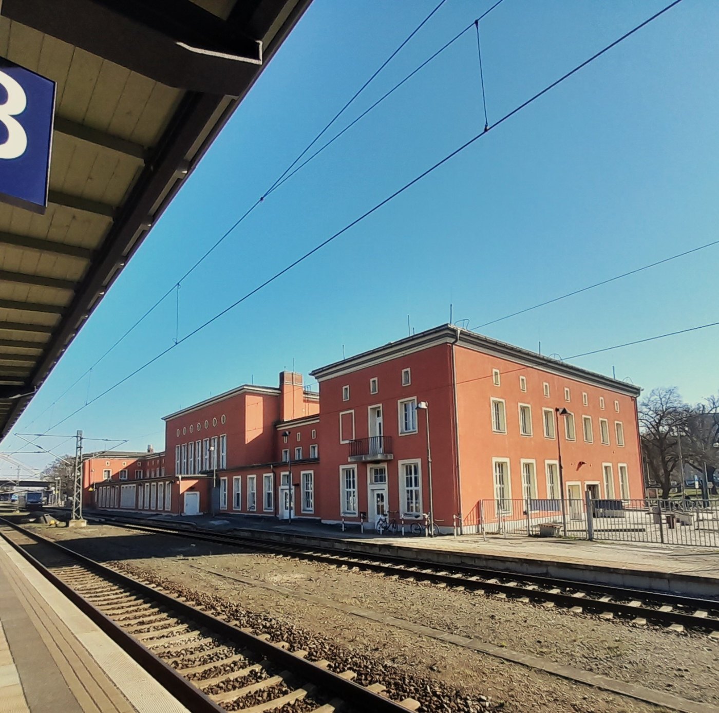 Dessau Hauptbahnhof, Empfangsgebäude (1)