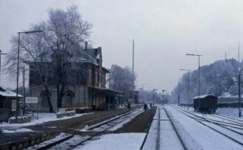 Giengen Bahnsteig Gleisanlagen Reisende Ausfahrsignale LABW Staatsarchiv