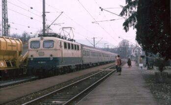 Goldshöfe Lok Baureihe 141 383 Eilzug S DON Bnb Wagen Bahnsteig Reisende