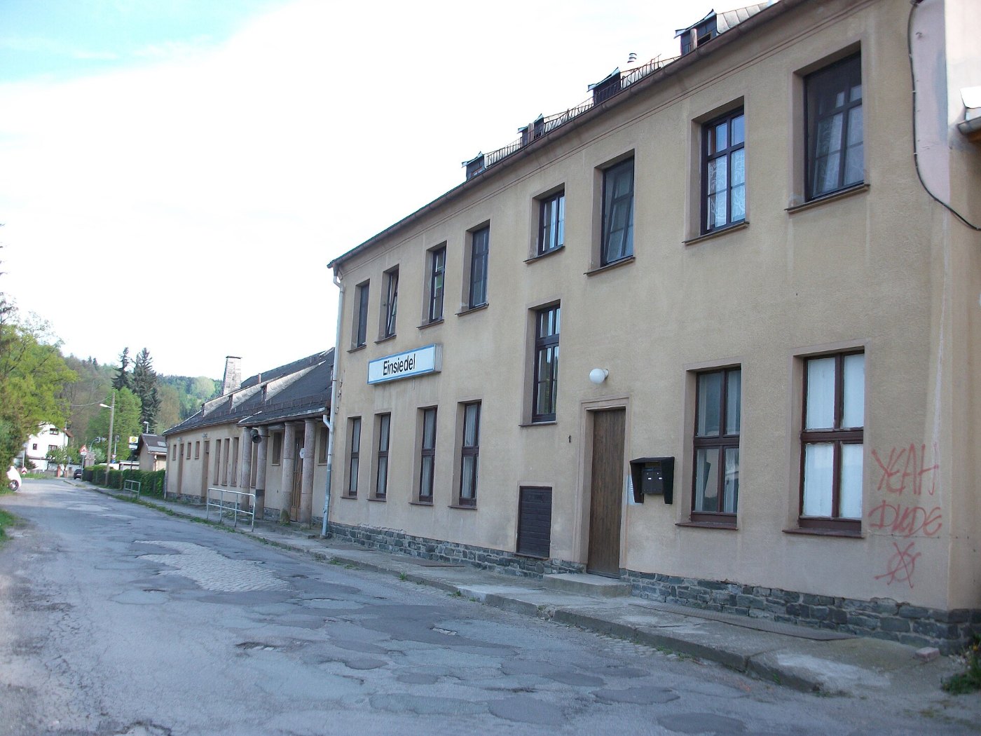 Bahnhof Einsiedel, Empfangsgebäude (Straßenseite) (2)